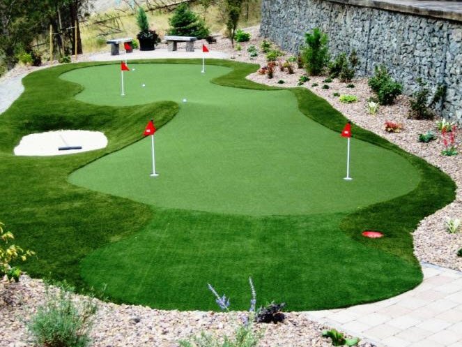 CỎ NHÂN TẠO SÂN GOLF CÓ NHỮNG ƯU ĐIỂM GÌ?