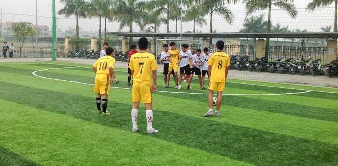 CỎ NHÂN TẠO CÓ MẶT TRONG TRƯỜNG HỌC
