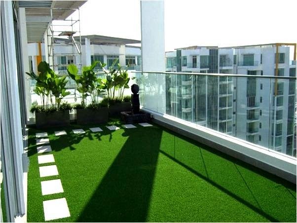 HƯỚNG DẪN TRANG TRÍ THẢM CỎ NHÂN TẠO BAN CÔNG GIA ĐÌNH 