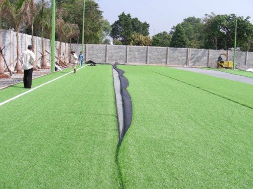 THI CÔNG CỎ NHÂN TẠO SÂN BÓNG CHẤT LƯỢNG